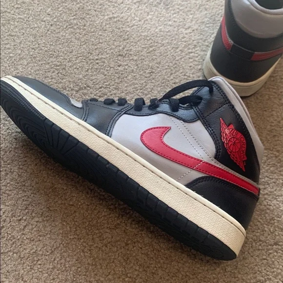 Nike Air Jordan High Top Tennis Shoes - Picture 6 of 14